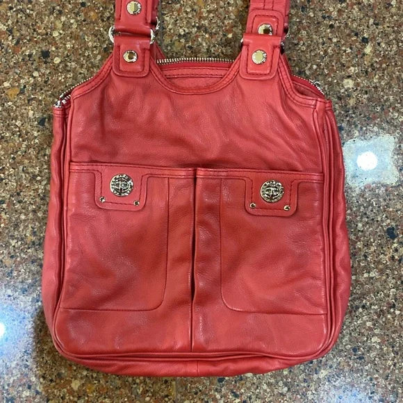 *****PRICE DROP***** EUC MARC JACOBS LEATHER HANDBAG - Picture 2 of 9